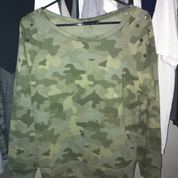 Camo sweater