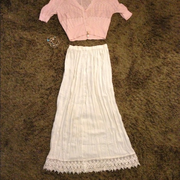 Sheer maxi skirt with lace hem