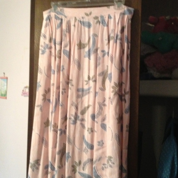 PRICE REDUCTION! Pink skirt - Picture 1 of 1