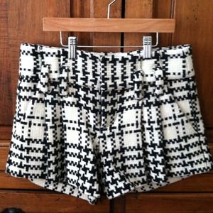 L.A.M.B. cream/black plaid short