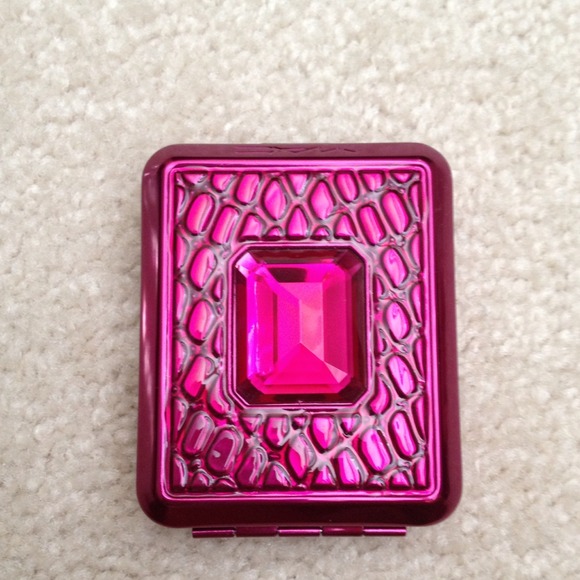 Mac eyeshadow pallet