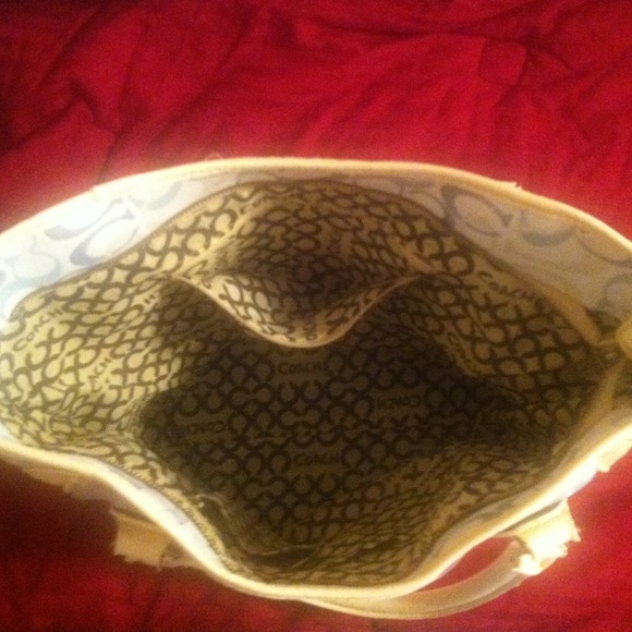 Coach purse! - Picture 3 of 3