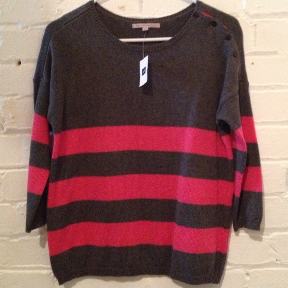 ❌❌SOLD❌❌ Pink & Gray Gap Sweater