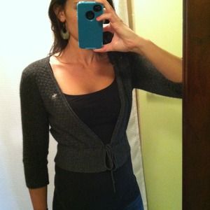 ❌Sold❌Abercrombie grey half sweater!!