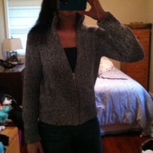 Zip up grey sweater!