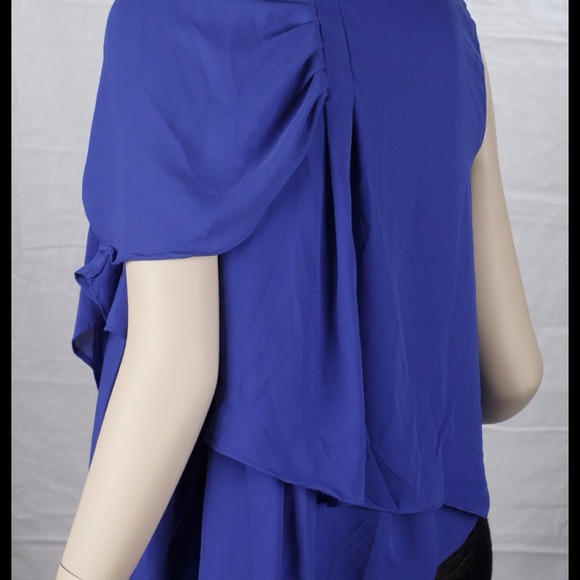 🚫SOLD IN BUNDLE🚫Uneven Layered Chiffon Top - Picture 3 of 4