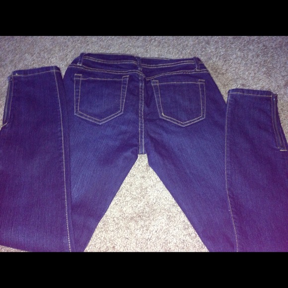 🚫SOLD🚫 - Picture 2 of 3