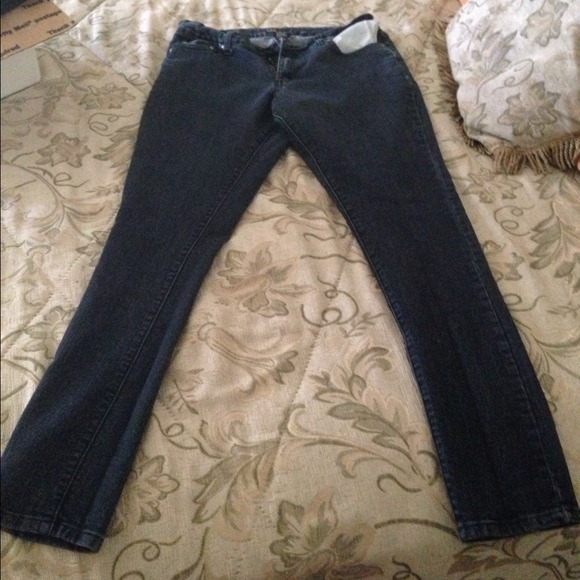 💢Sold in bundle💢Blue skinny jeans