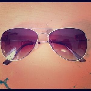 ✋Sold✋ Cute aviator sunglasses
