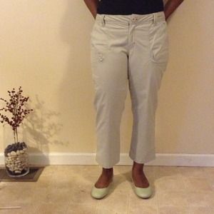 ✂Price cut✂ Eddie Bauer cargo style capris