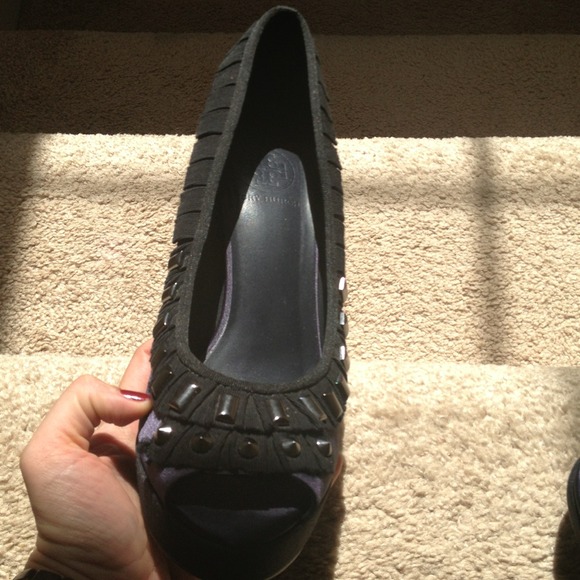 SOLD "Tory Burch heels" - Picture 3 of 4