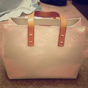 Louis Vuitton bag in excellent condition