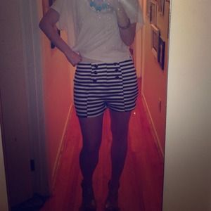 Super cute high waisted retro sailor shorts !!sold