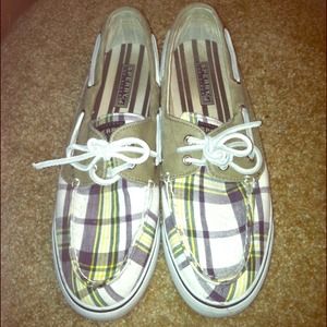 Size 10 women's plaid Sperry's