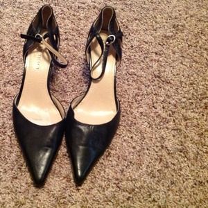 *REDUCED* - Black leather pumps - never worn