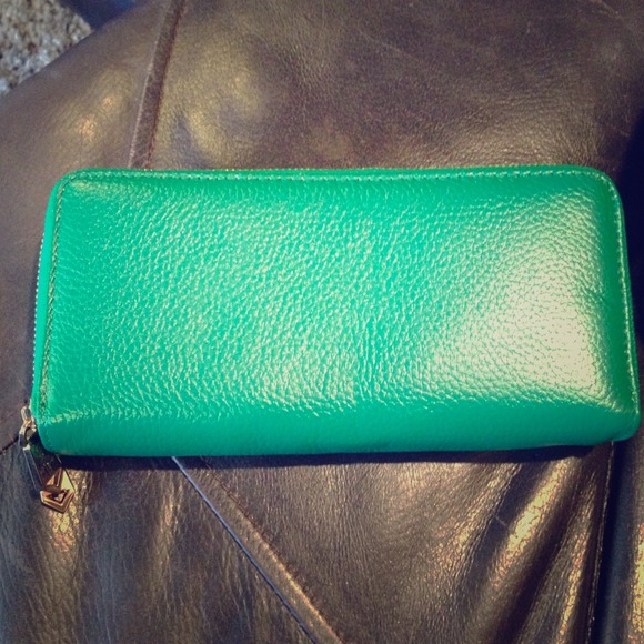 Neiman Marcus wallet - Picture 1 of 3