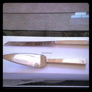Vera Wang love knot cake knife set by Wedgewood