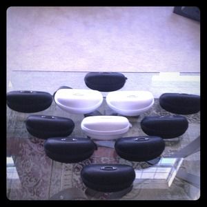 💥WEEKEND SALE💥Oakley Cases