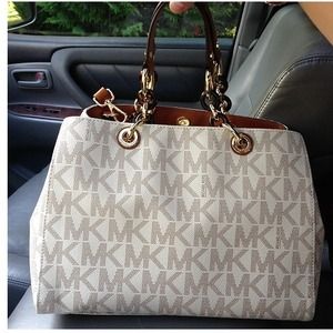 SOLD---Michael Kors bag