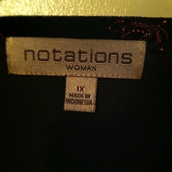 Black/red blouse - Picture 3 of 4