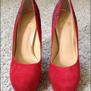 Colin Stuart heels size 7.5
