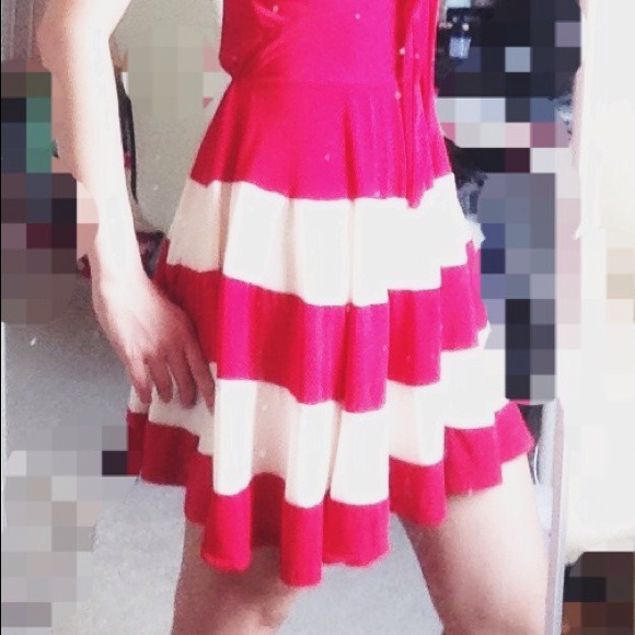 📌Sold📌Red and white dress - Picture 2 of 4
