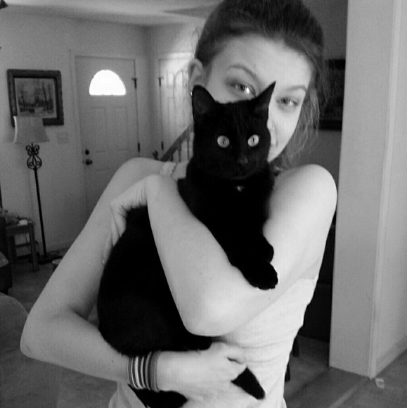 Meet Your Buyer/Seller! <3 xo - Picture 6 of 6