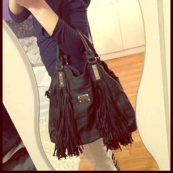 ⛔No longer avail⛔Black pleather purse