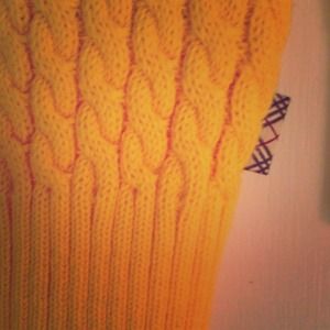 💎 SOLD 💎 Burberry 3/4 sleeve Knit Sweater