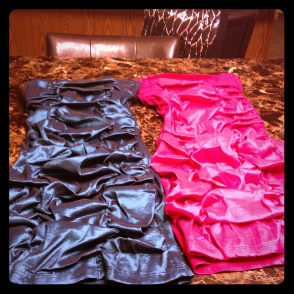 2 twin mini dresses
