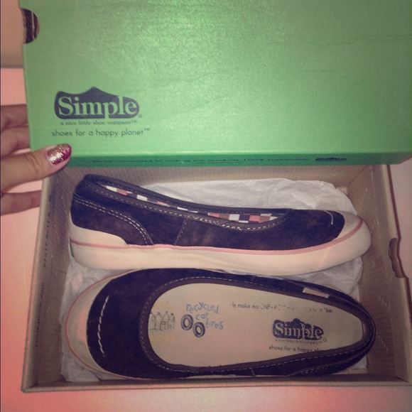 SIMPLE brand flats🌱🌐
