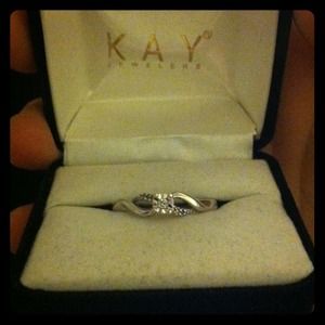 Diamond ring