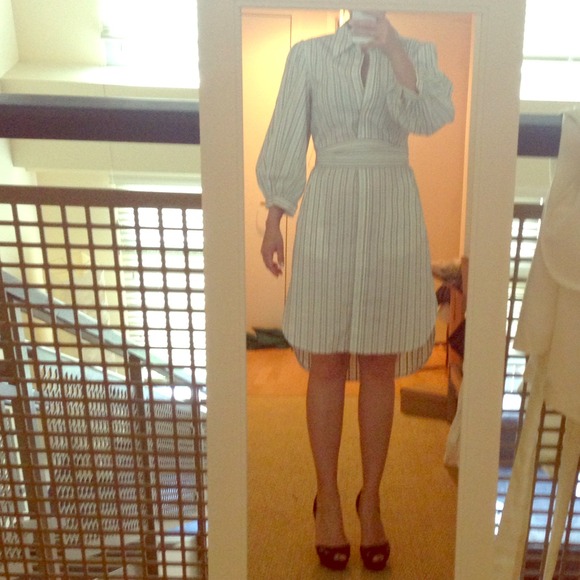 BCBGMaxAzria Dresses & Skirts - BCBG Max Azria Patterned Pinstripe Shirtdress
