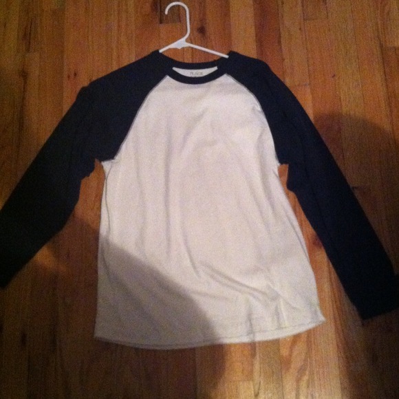 The children's place long sleeved shirt
