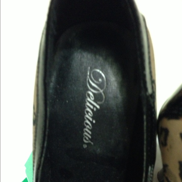 Shoes - Picture 2 of 4