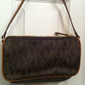 Small Michael kors handbag
