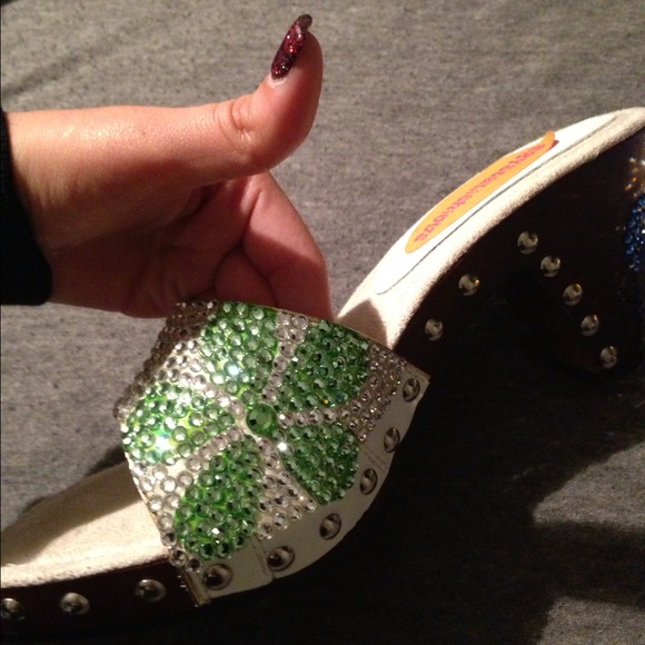 crystalicious crystal wedges purchases in Bahamas - Picture 1 of 3
