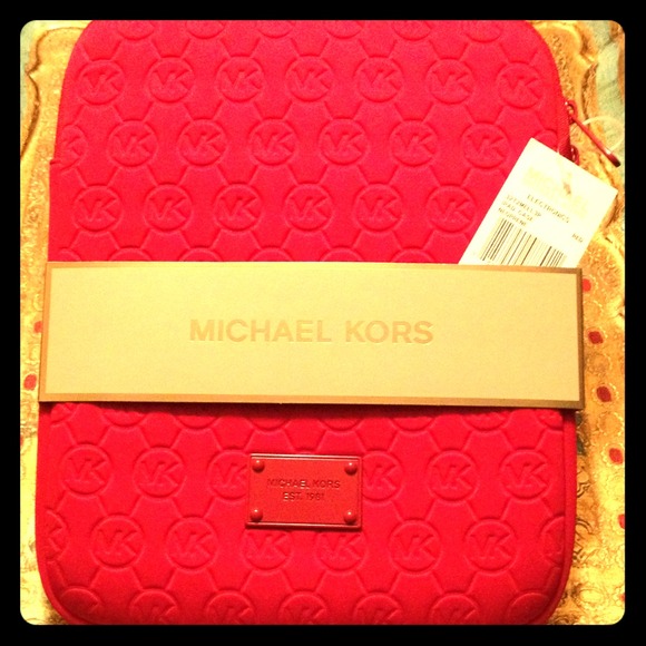 Michael Kors iPad Case ⭐Reduced