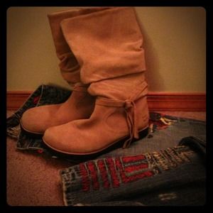 Slouchy suede boots