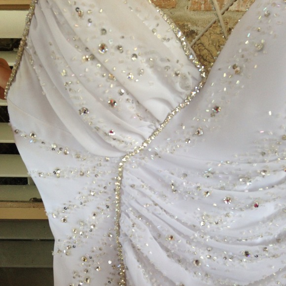 One of a kind dress - Picture 2 of 3