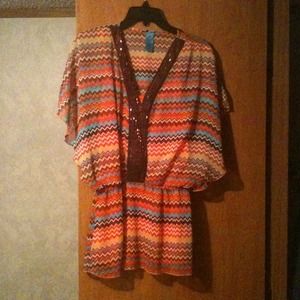 Cute box style Native American print dressy top