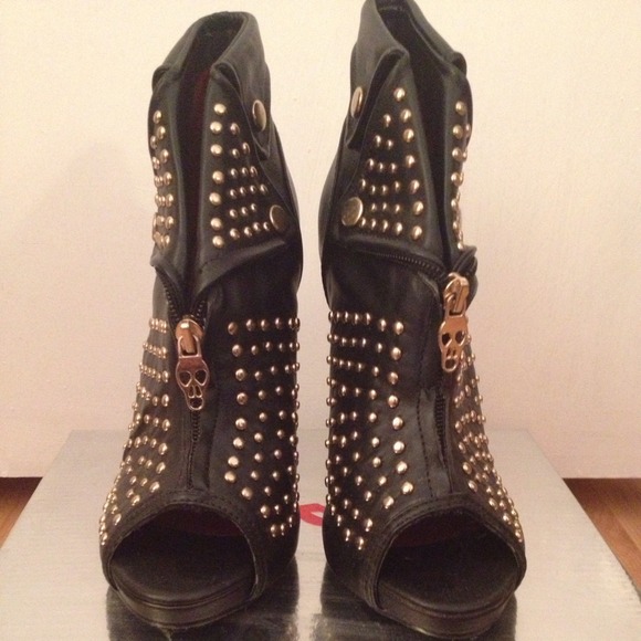 Red Kiss Collection Peep Toe Bootie