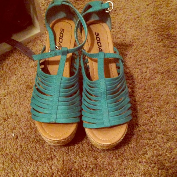 Turquoise wedges