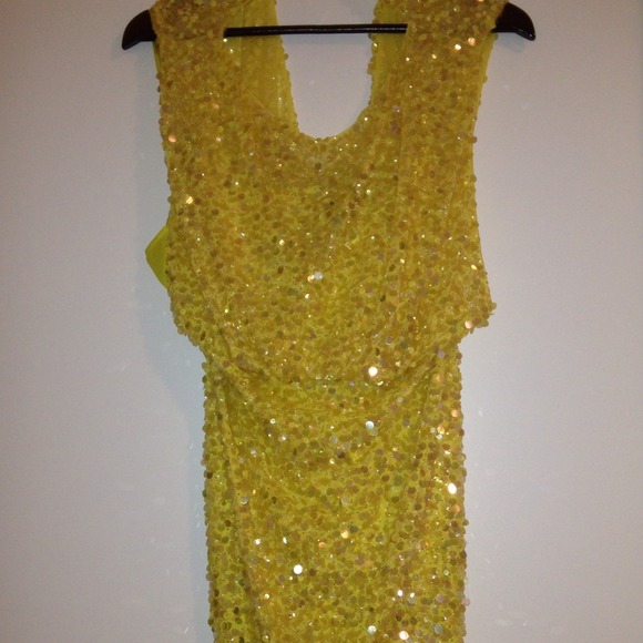 BCBG❌❌SOLD❗❗❗ MaxAzria yellow cocktail dress