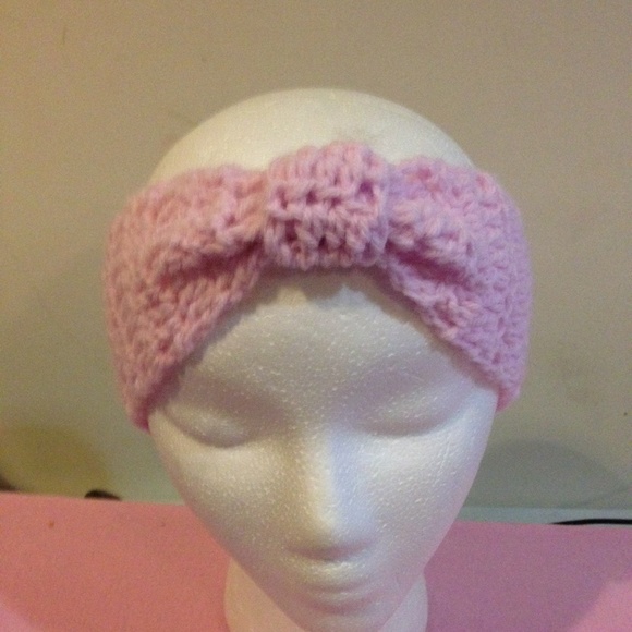 Light pink handmade headband (crochet) - Picture 2 of 2