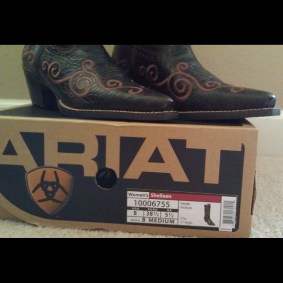 Ariat Shelleen boots, NWT #RETURNED for refund - Picture 3 of 3