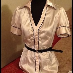 Off white and black trimmed shirt size l