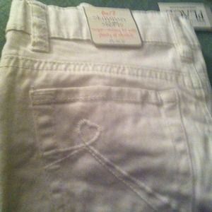 📢SOLD📢Lil girls Bermuda shorts