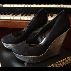 Kardashian Wedge Heels
