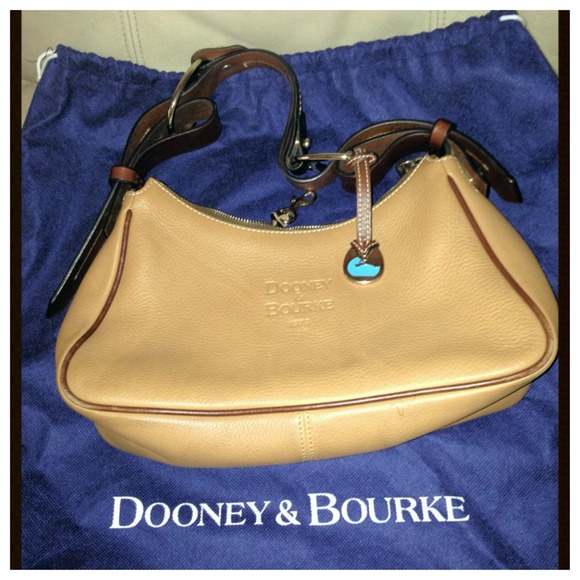 ❗❗REDUCED FROM $125❗❗💯AUTHENTIC Dooney & Bourke